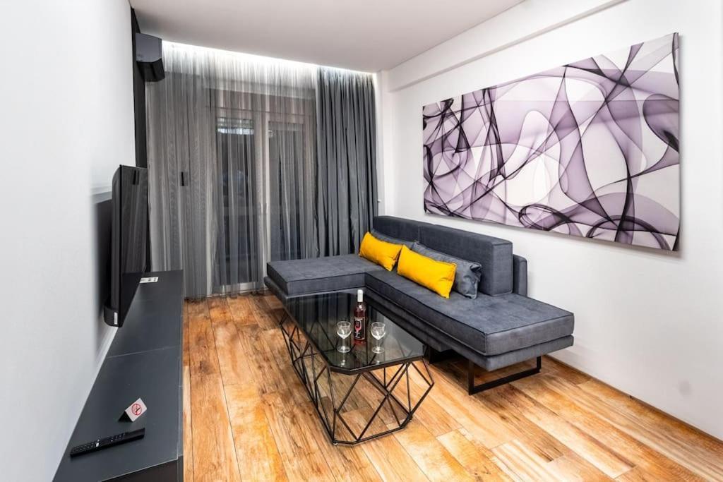 The Modern Flat 25 Apartment *