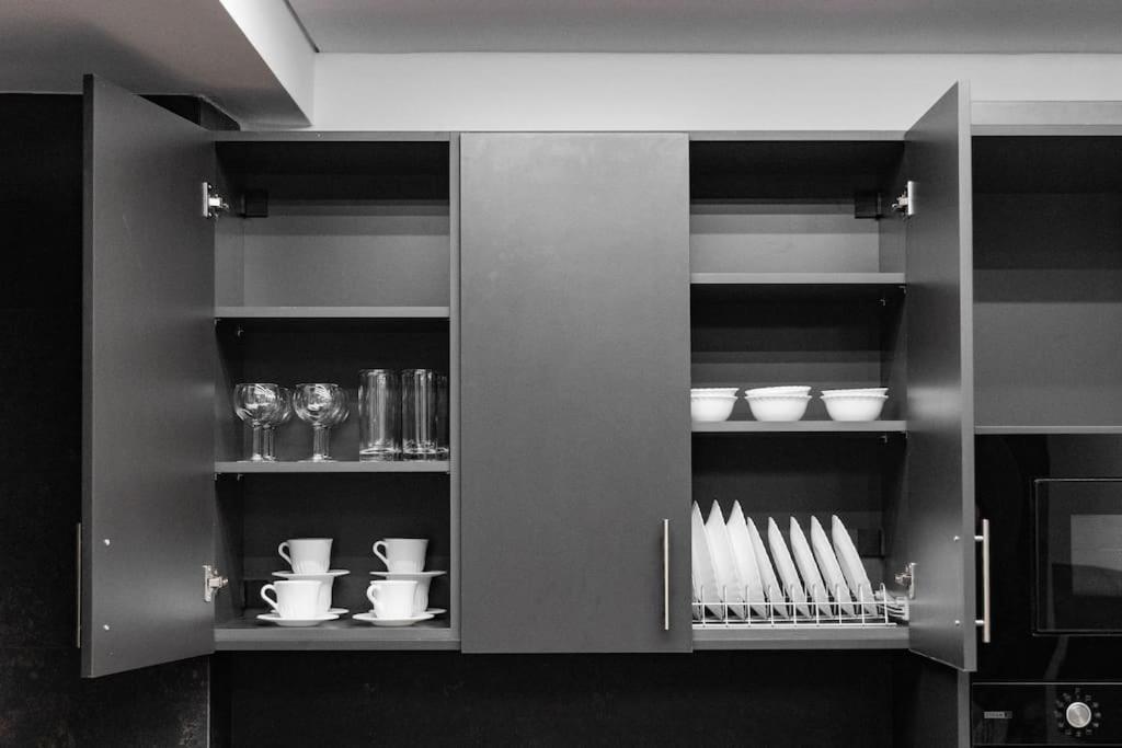 The Modern Flat 25 Apartment