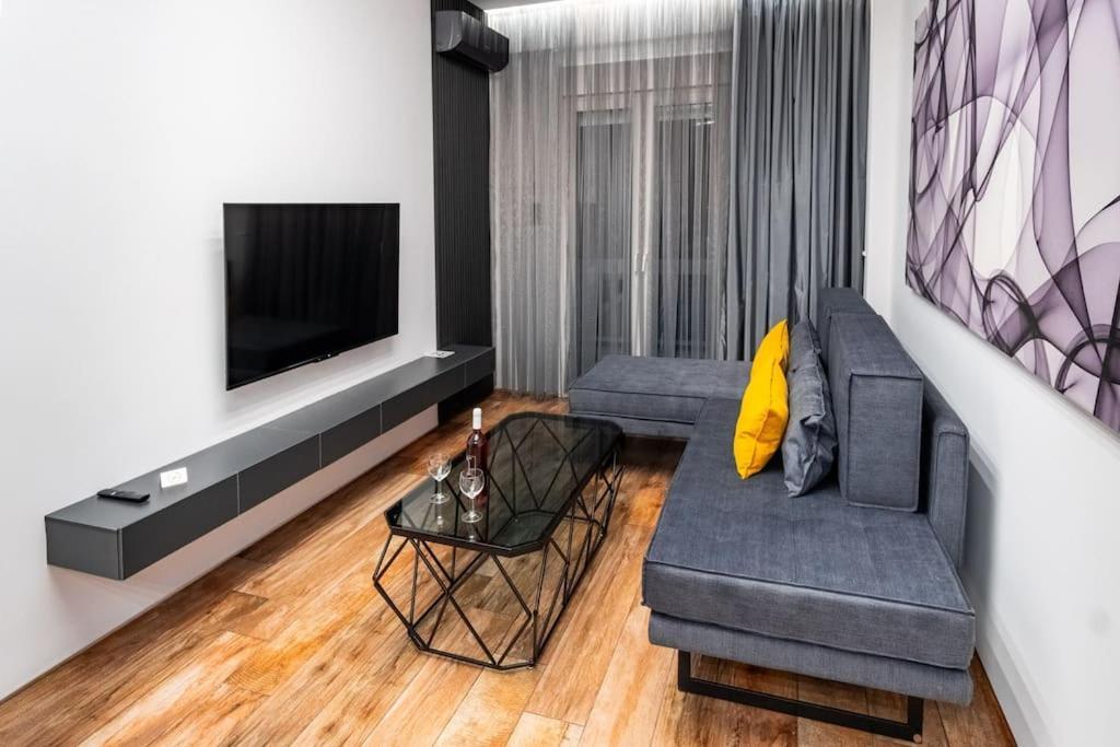 The Modern Flat 25 * Athens
